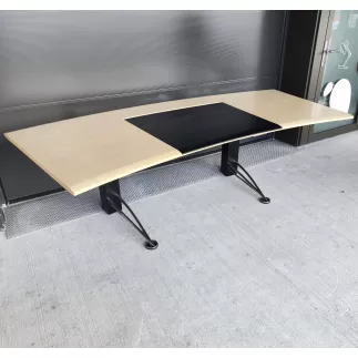 SITAG│Bureau arqué modèle Soleil│L 240 cm│Erable naturel / Noir