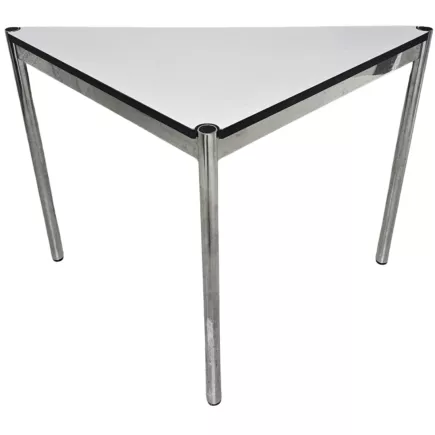 USM HALLER│Table triangle L 75│Gris perle