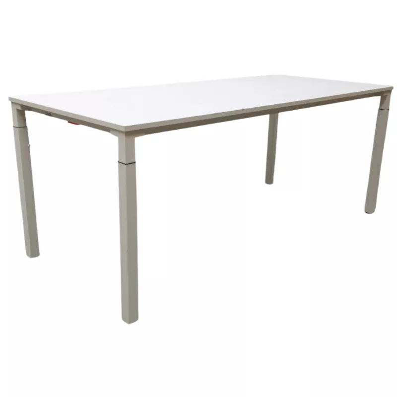 STEELCASE│KALIDRO Bureau droit L 160 Pieds gris alu