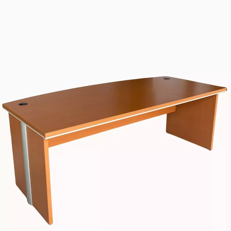 TRYANE│Bureau de direction arqué │Poirier TRYANE│Bureau de direction arqué │Poirier