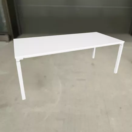 STEELCASE│Bureau droit Hauteur fixe L 180│Modèle Kalidro│Blanc/Blanc