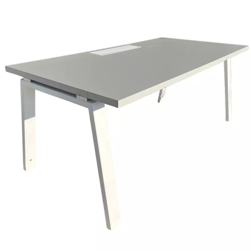 ALEA│Modèle Atreo│Bureau L 180 x p 80 cm x H réglable│Gris clair / Blanc ALEA│Modèle Atreo│Bureau L 180 x p 80 cm x H réglable│Gris clair / Blanc