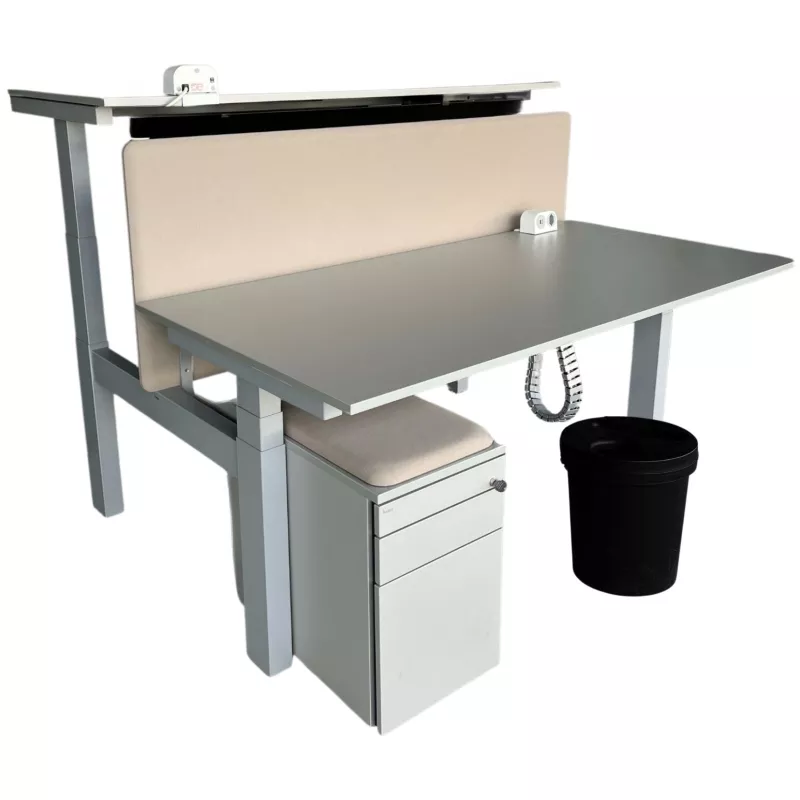 BENE│PACK LEVEL LIFT 2 Bureaux TWIN structure partagées électriques + 2 caissons + 1 cloison acoustique│160x169 cm
