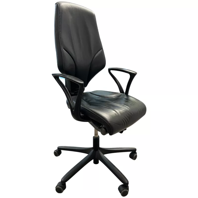 GIROFLEX│Fauteuil travail modèle 64-7778 - Cuir noir avec accoudoirs fixes GIROFLEX│Fauteuil travail modèle 64-7778 - Cuir noir avec accoudoirs fixes