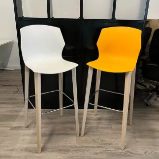 MY FRILL│Lot de 2 Tabourets 4 pieds chêne│Blanc et Orange Mandarin
