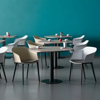 SCOTT│Fauteuil 4 pieds PVC noir │Avec placet│Coloris à choix