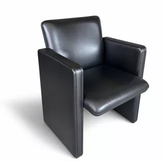 POLTRONA FRAU│Fauteuil modèle THF 96│Design Tito Agnoli│Cuir Noir│roulettes