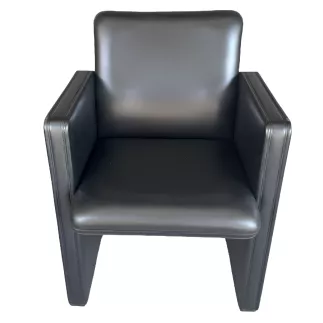 POLTRONA FRAU│Fauteuil modèle THF 96│Design Tito Agnoli│Cuir Noir│roulettes
