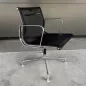 VITRA Aluminium Chair│Modèle EA 108│Designer Charles et Ray Eames│Siège d'accueil/visiteurs/conférence│ Alu brossé / Noir