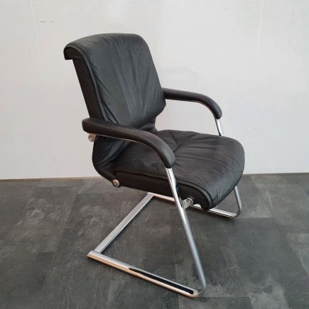 GIRSBERGER│Fauteuil d'accueil Trilax